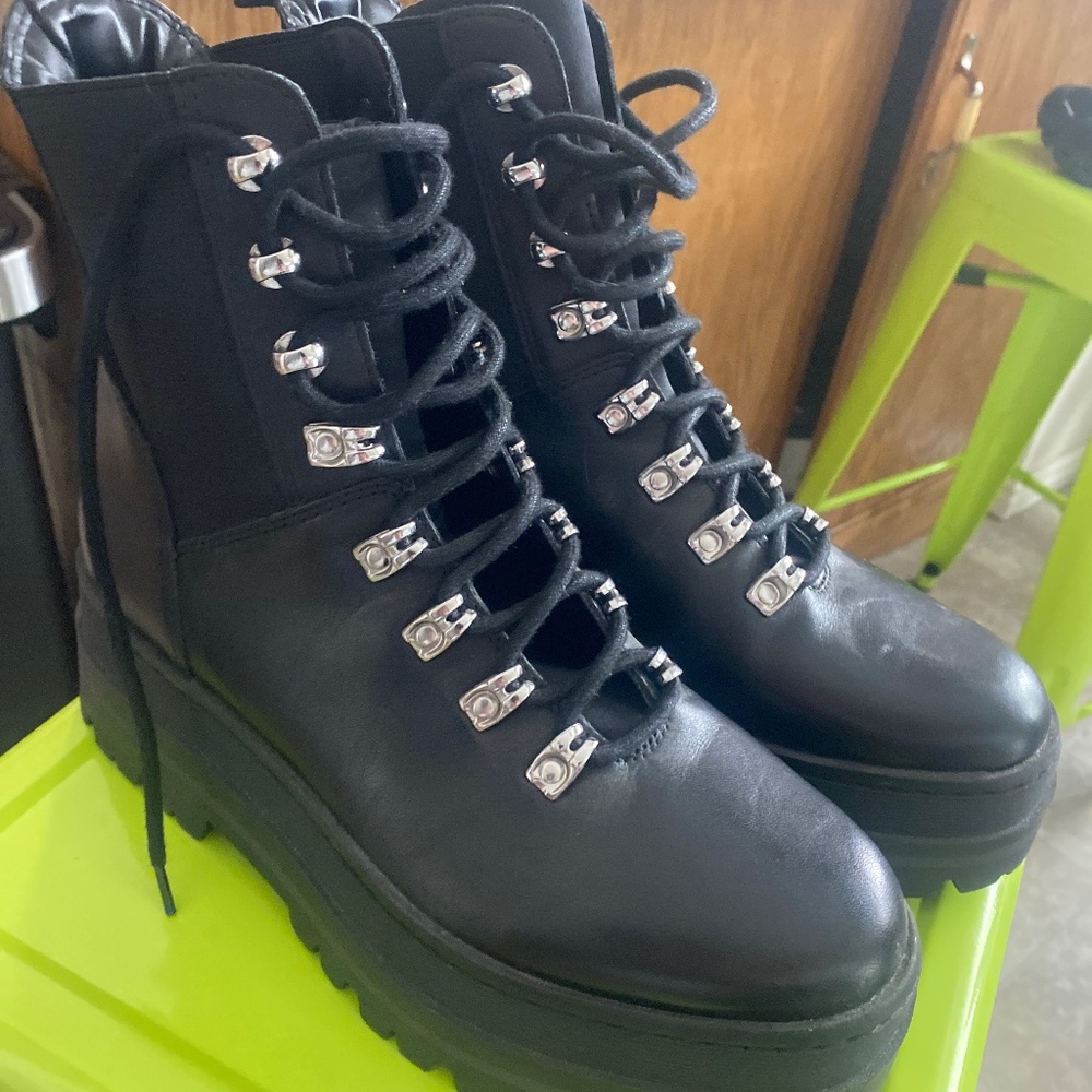 Marc Fisher LTD women’s Boots